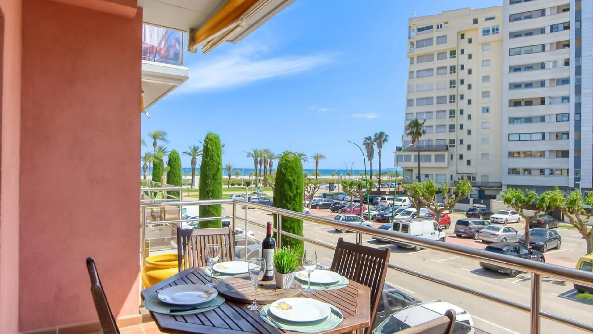 אמפוריבראבה Beautiful Apartment With View 0*,  ספרד