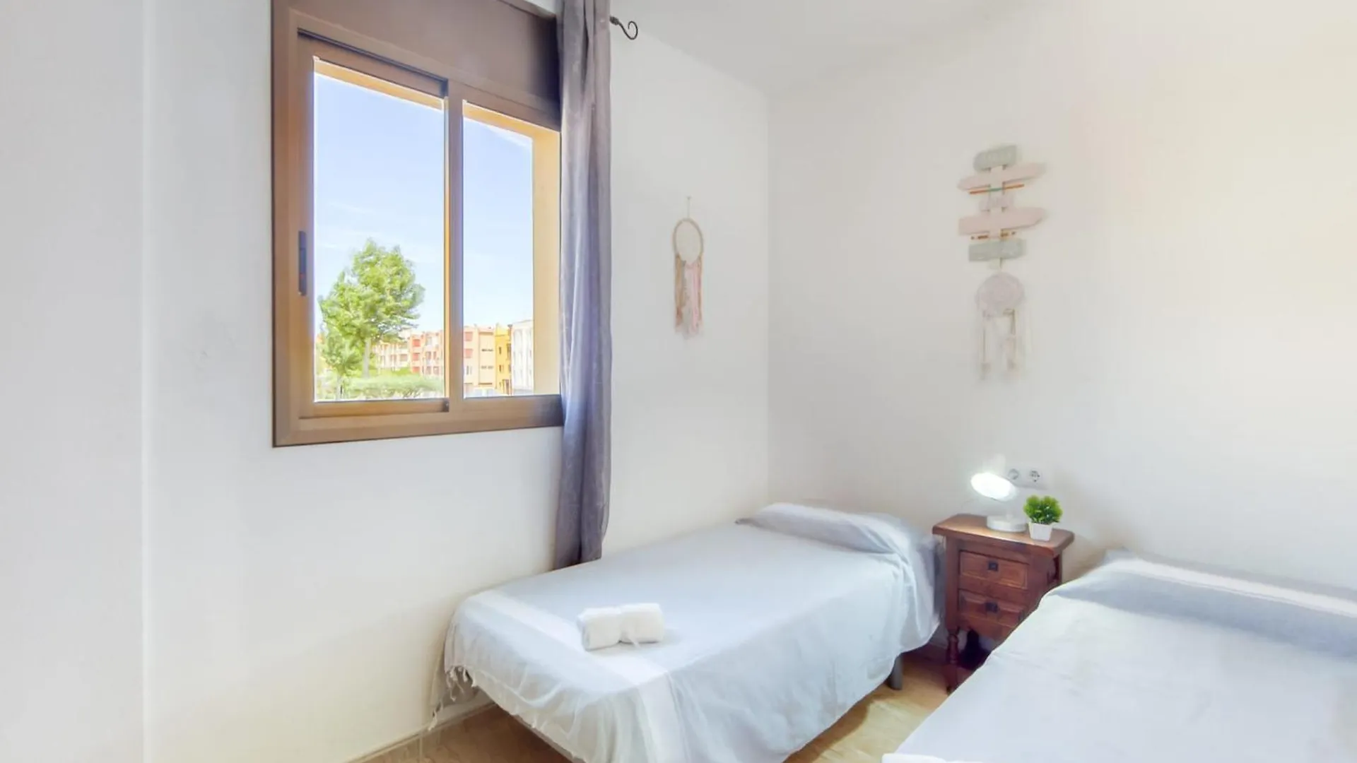 אמפוריבראבה Beautiful Apartment With View