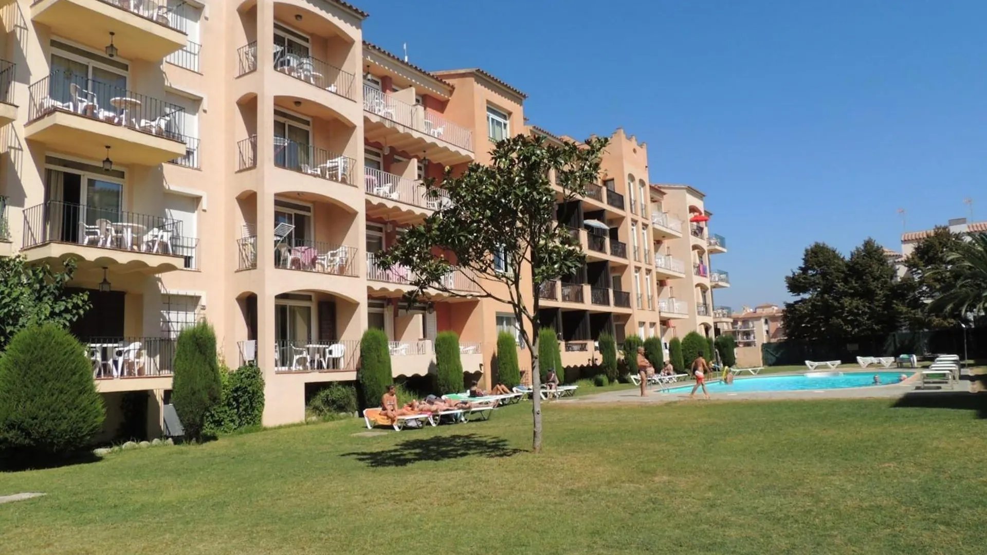 Beautiful Apartment With View Empuriabrava