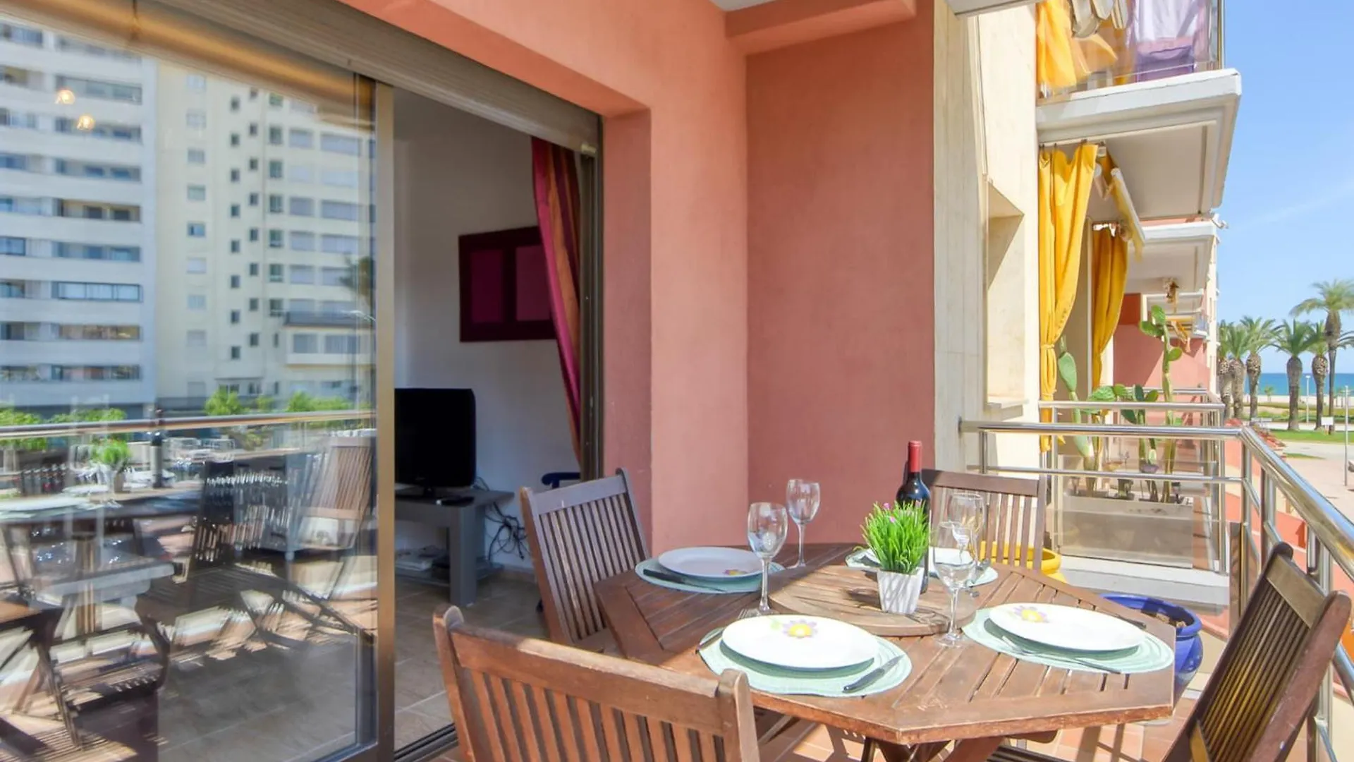 Beautiful Apartment With View Empuriabrava